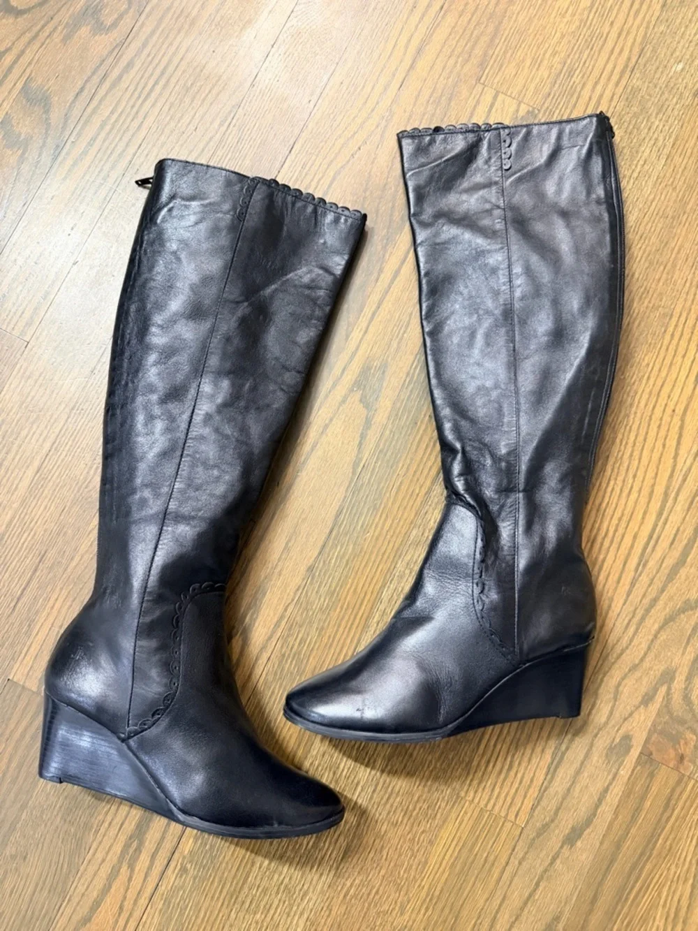 Jack Rogers stylish black